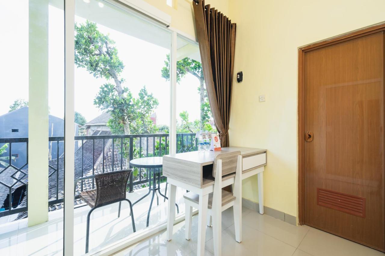 Oyo 1855 Elise Exclusive Residence Balong  Ngoại thất bức ảnh
